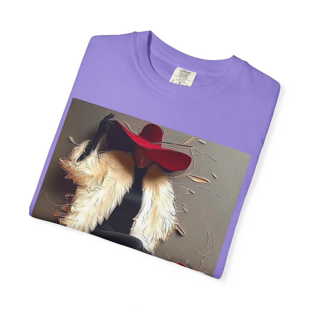 Vintage Glam Femme T-Shirt — Red Hat, Fur & Stiletto Art Tee