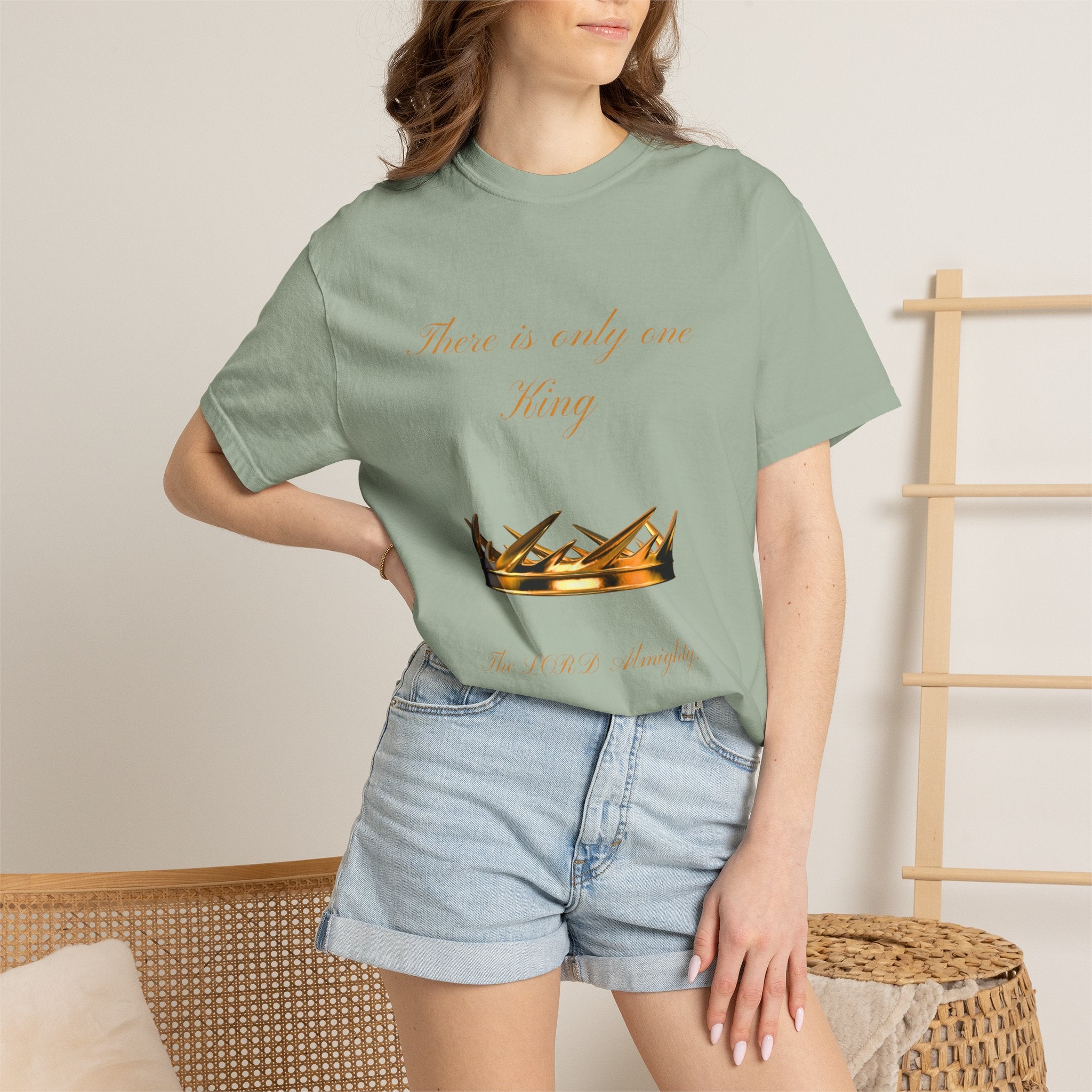 King Crown Graphic T-Shirt — "There is only one King" Casual Streetwear