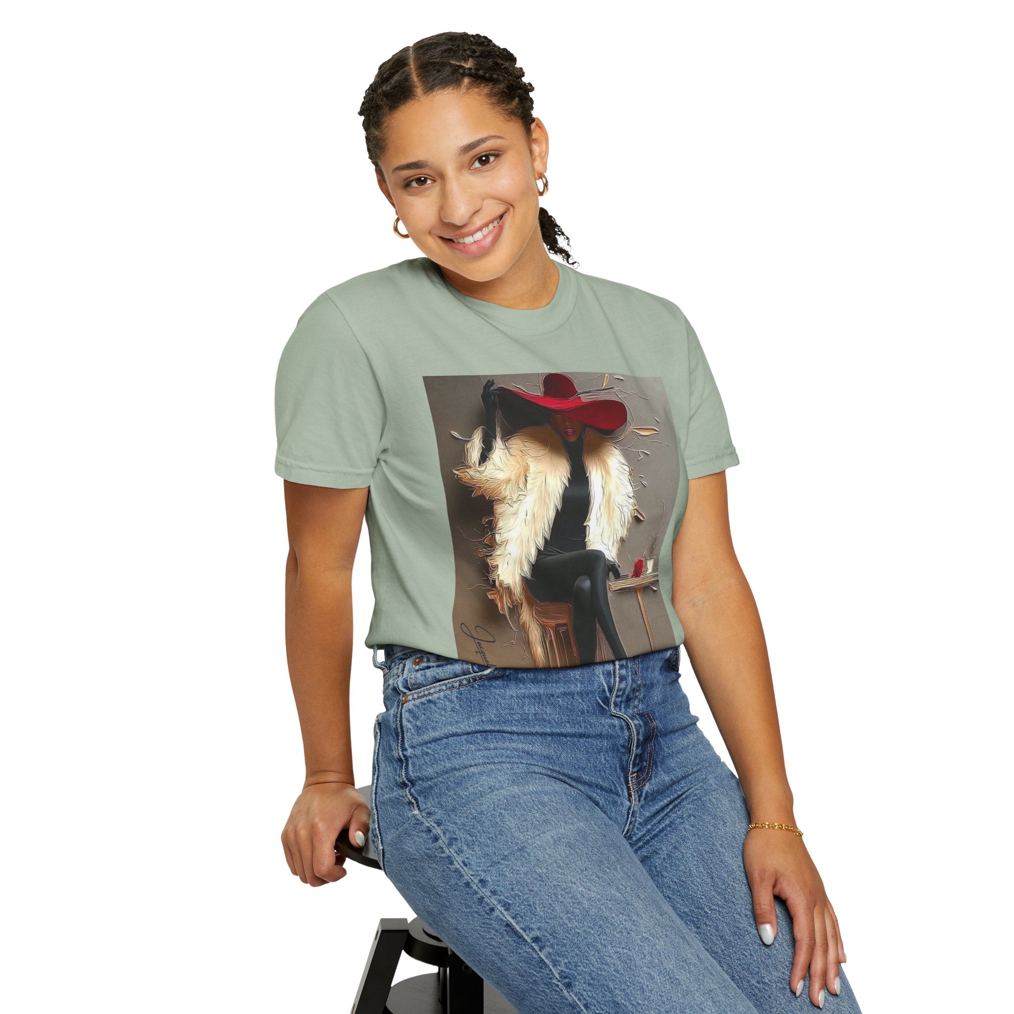 Vintage Glam Femme T-Shirt — Red Hat, Fur & Stiletto Art Tee