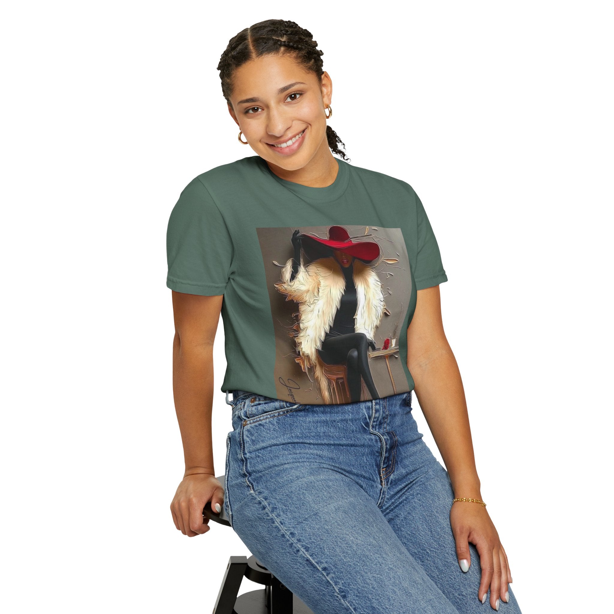 Vintage Glam Femme T-Shirt — Red Hat, Fur & Stiletto Art Tee