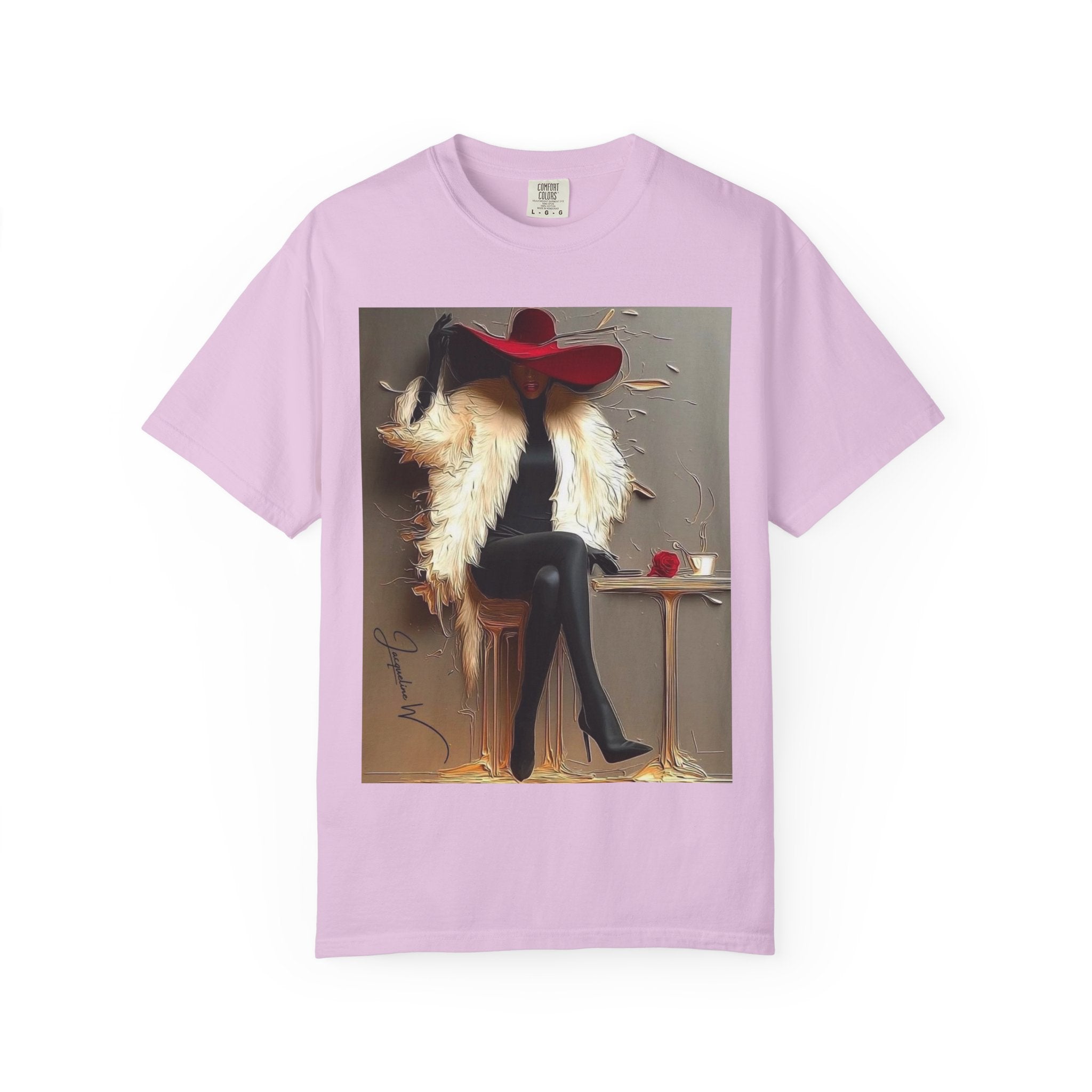 Vintage Glam Femme T-Shirt — Red Hat, Fur & Stiletto Art Tee