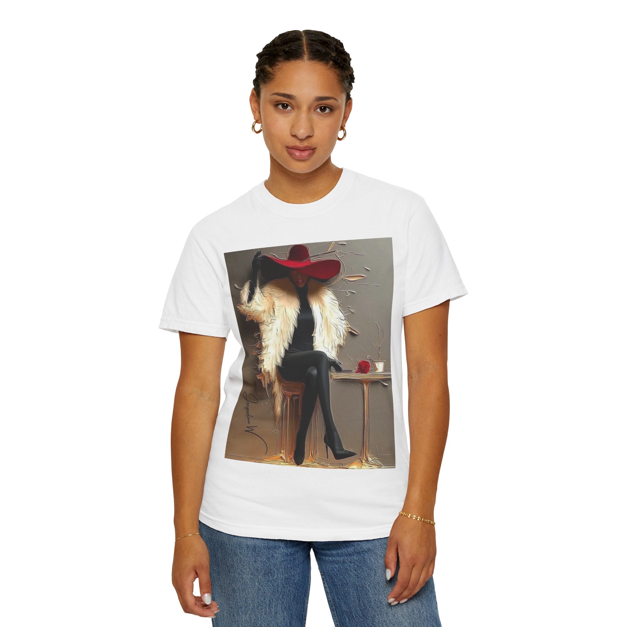 Vintage Glam Femme T-Shirt — Red Hat, Fur & Stiletto Art Tee