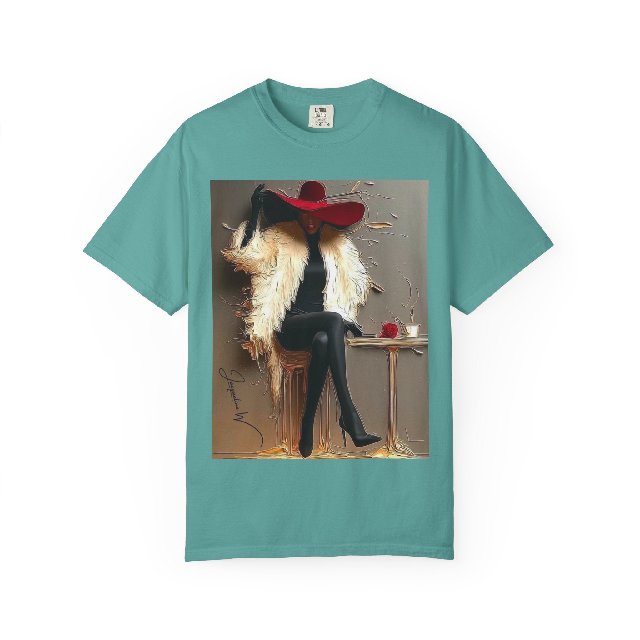 Vintage Glam Femme T-Shirt — Red Hat, Fur & Stiletto Art Tee