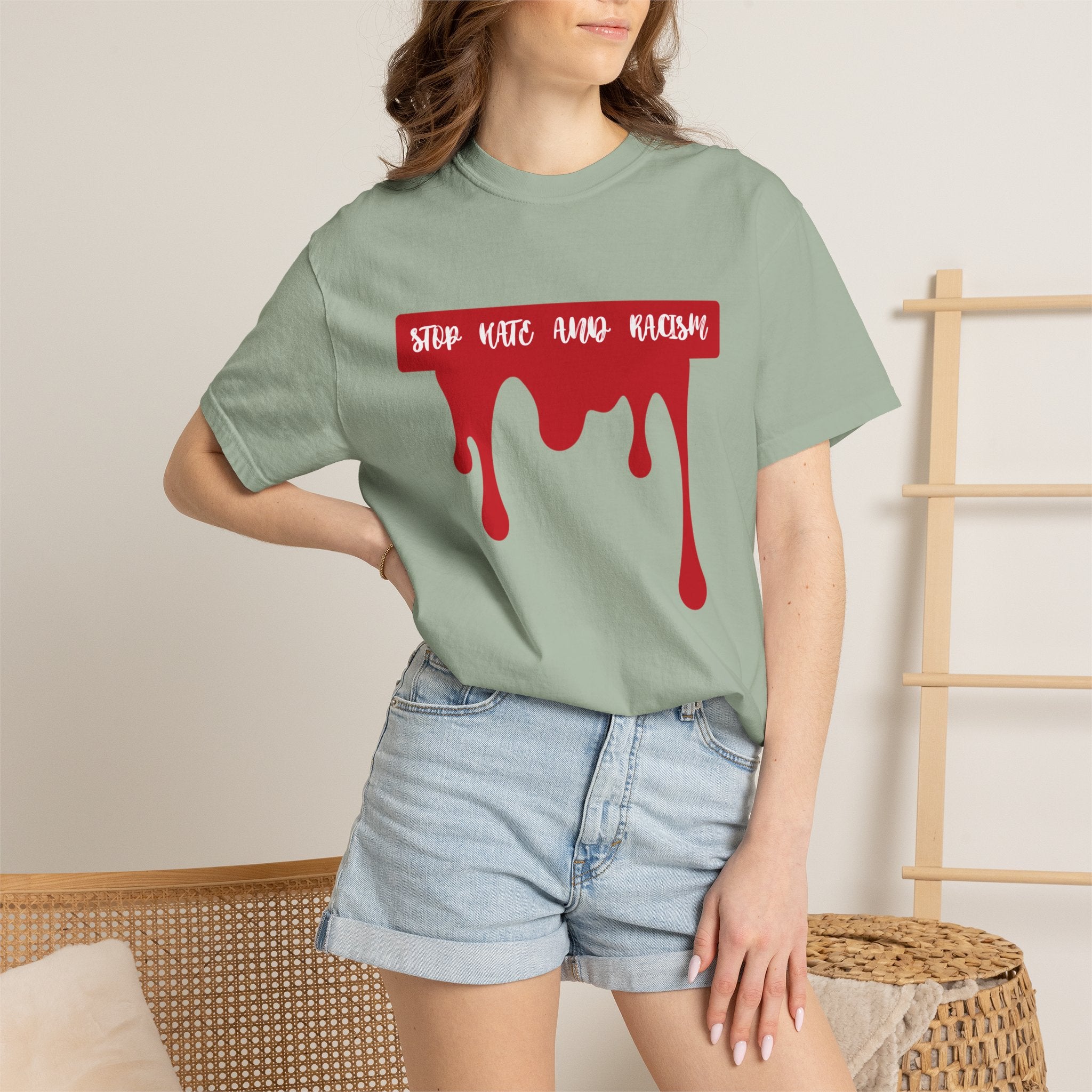T-Shirt “Stop Hate, End Racism” Dripping Blood Graphic Tee