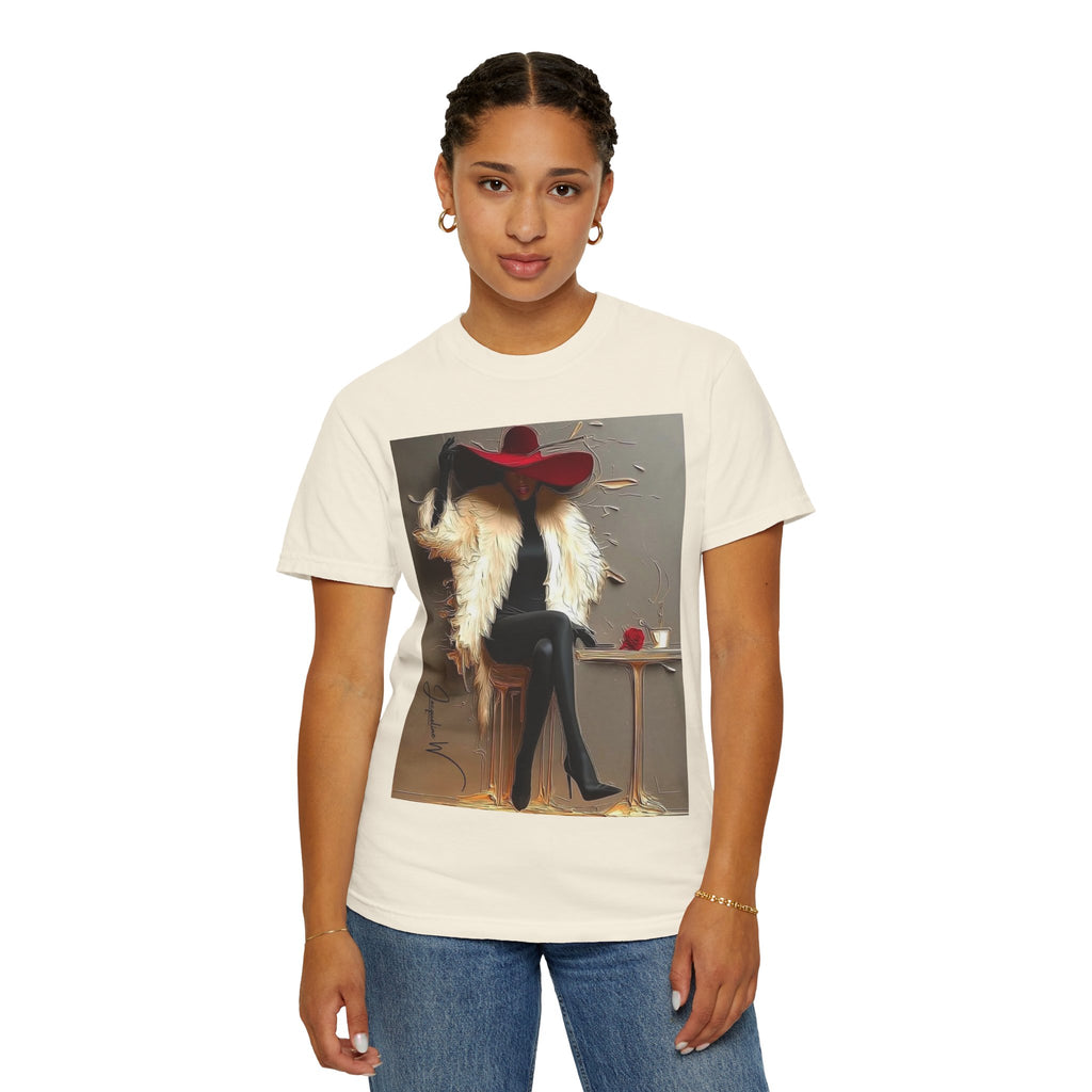 Vintage Glam Femme T-Shirt — Red Hat, Fur & Stiletto Art Tee