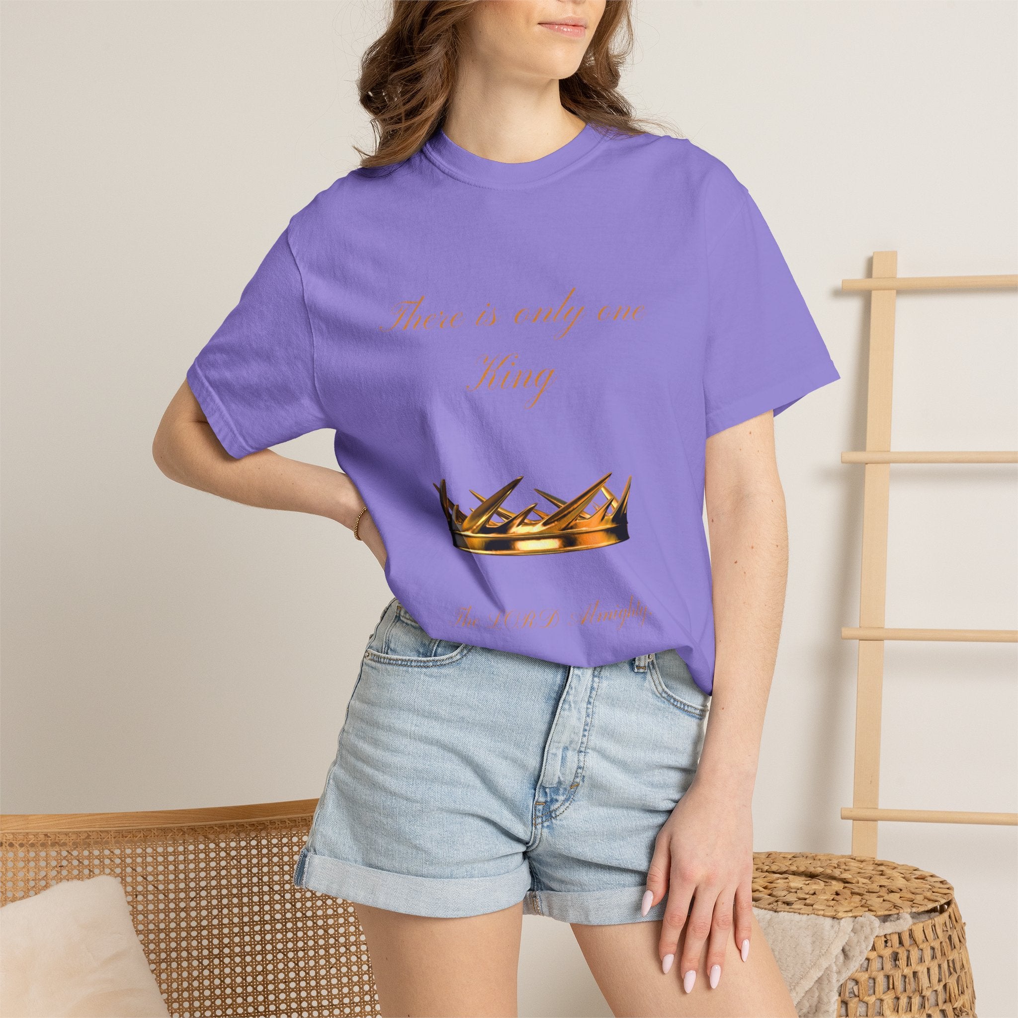 King Crown Graphic T-Shirt — "There is only one King" Casual Streetwear