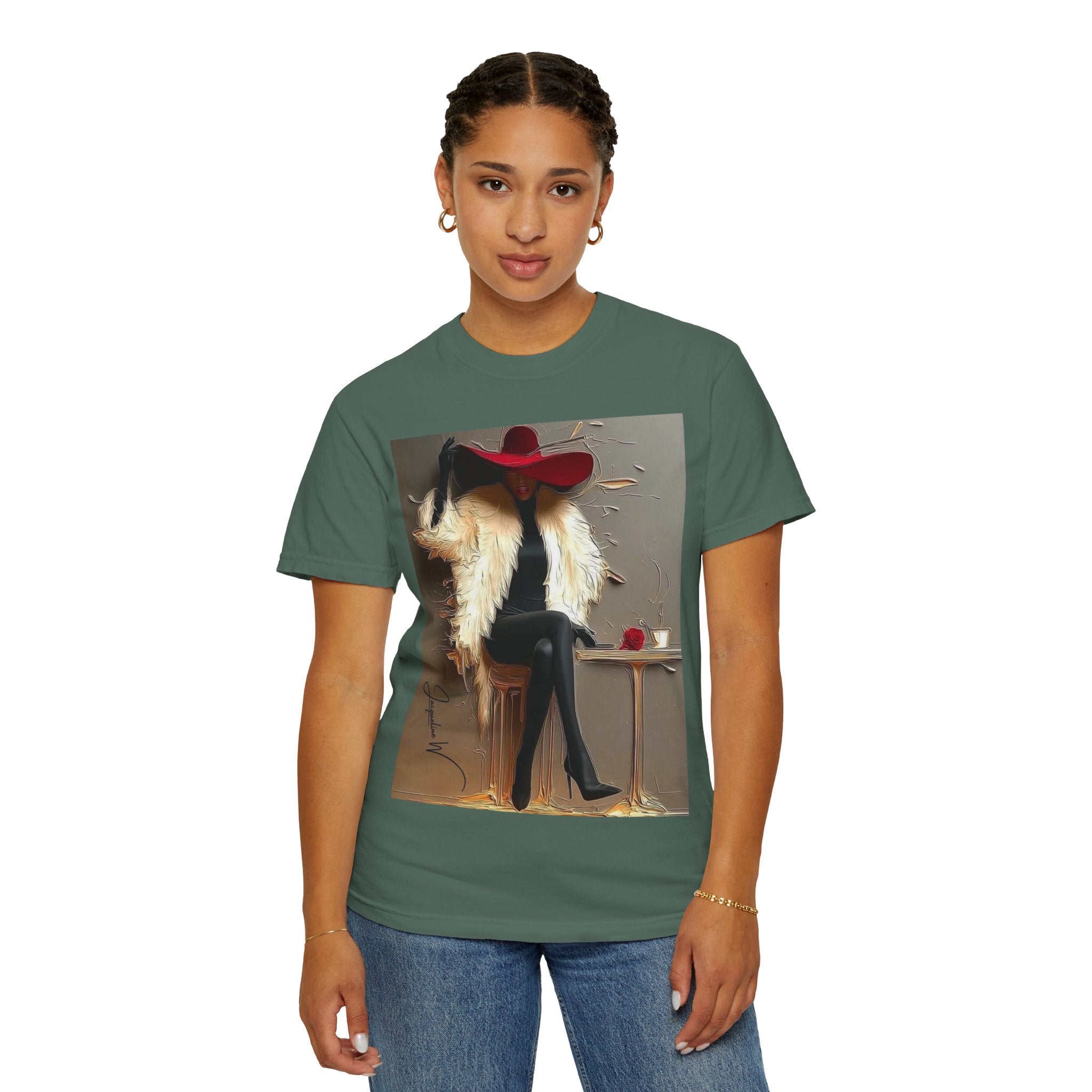 Vintage Glam Femme T-Shirt — Red Hat, Fur & Stiletto Art Tee