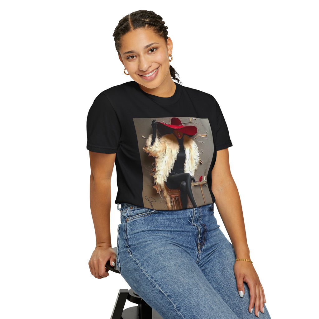 Vintage Glam Femme T-Shirt — Red Hat, Fur & Stiletto Art Tee