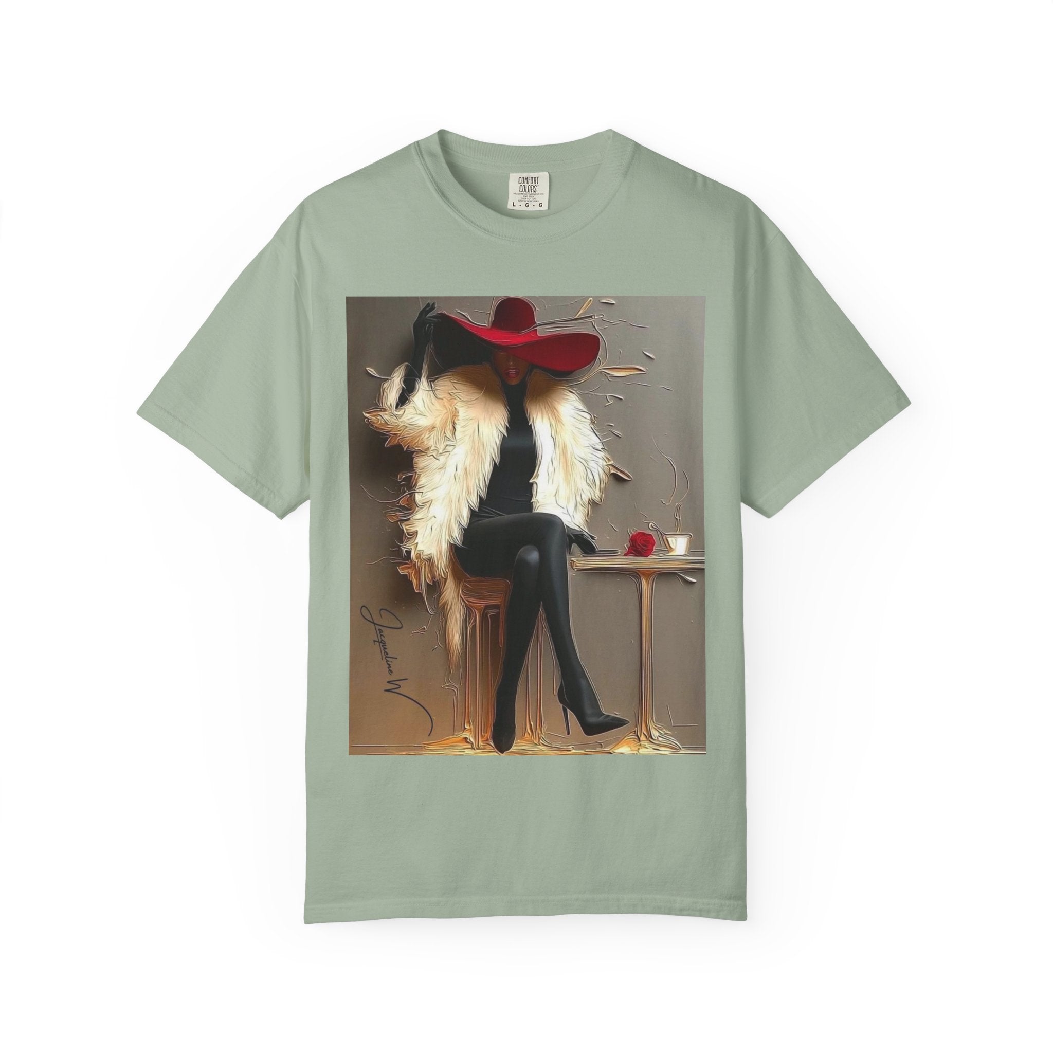 Vintage Glam Femme T-Shirt — Red Hat, Fur & Stiletto Art Tee