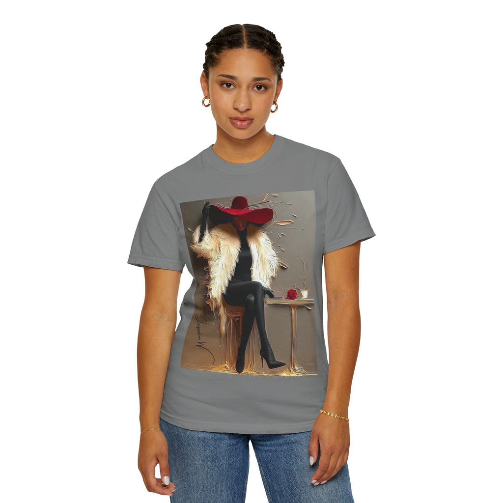 Vintage Glam Femme T-Shirt — Red Hat, Fur & Stiletto Art Tee