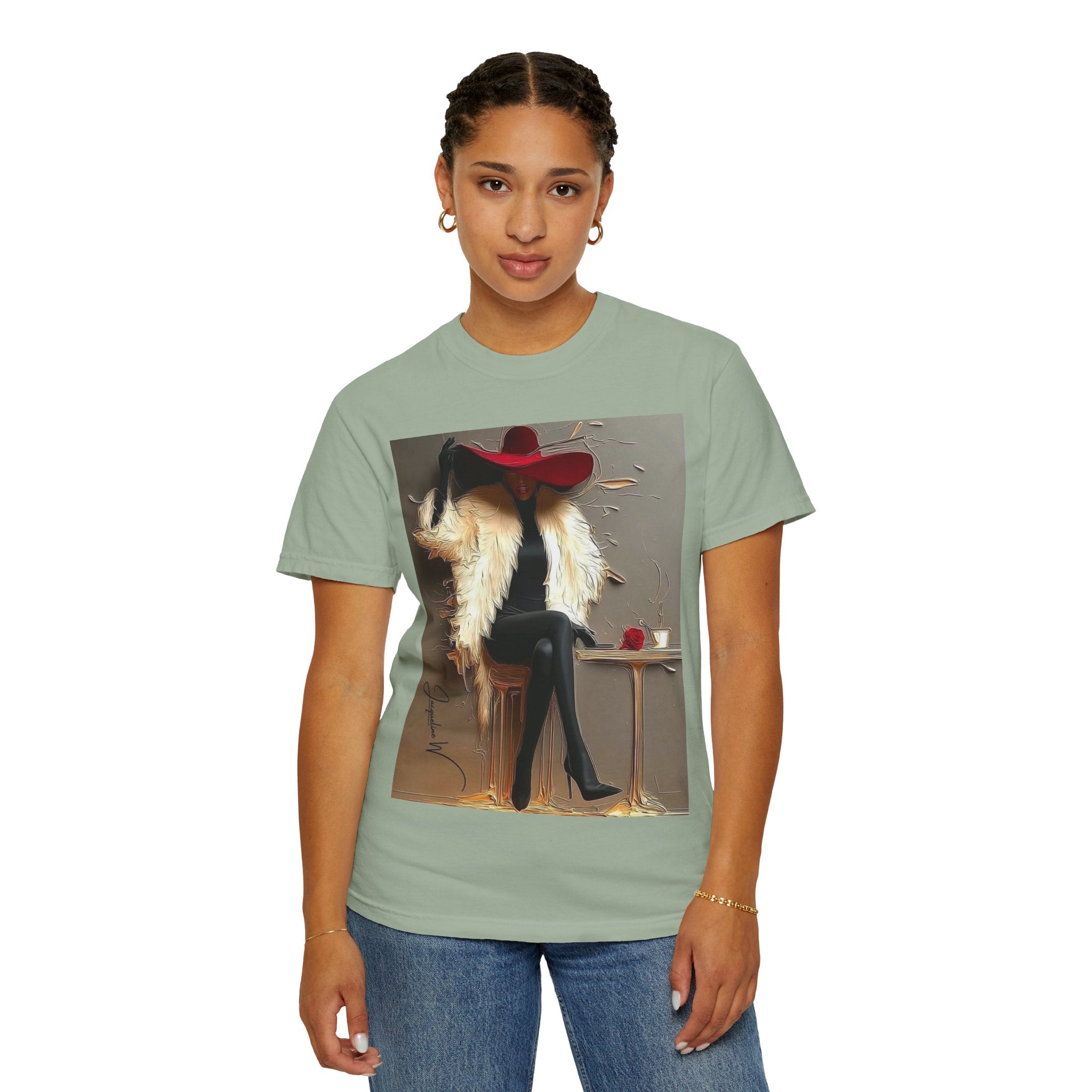 Vintage Glam Femme T-Shirt — Red Hat, Fur & Stiletto Art Tee