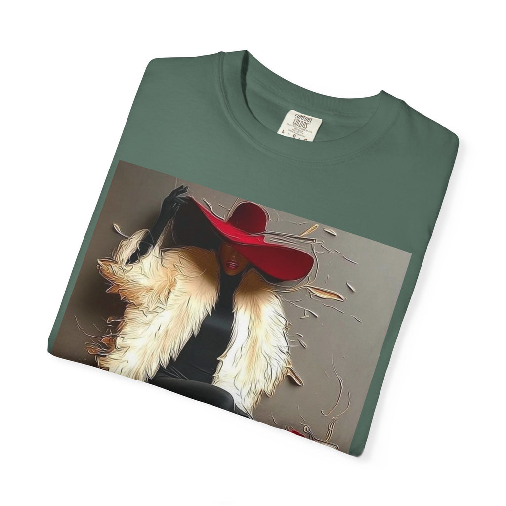 Vintage Glam Femme T-Shirt — Red Hat, Fur & Stiletto Art Tee