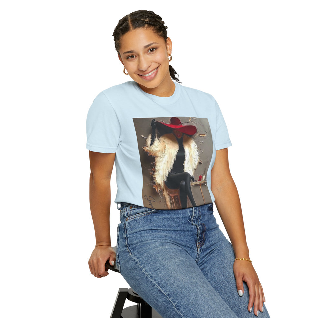 Vintage Glam Femme T-Shirt — Red Hat, Fur & Stiletto Art Tee