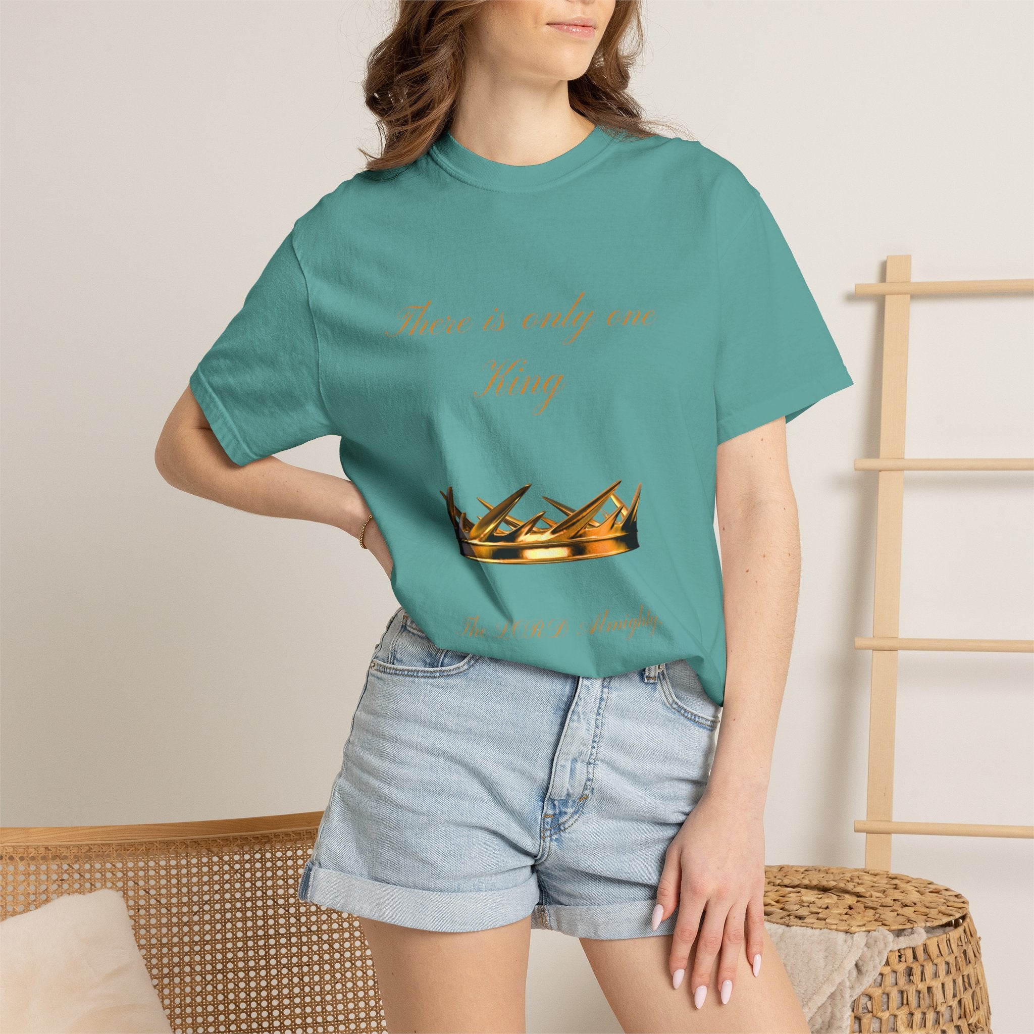 King Crown Graphic T-Shirt — "There is only one King" Casual Streetwear