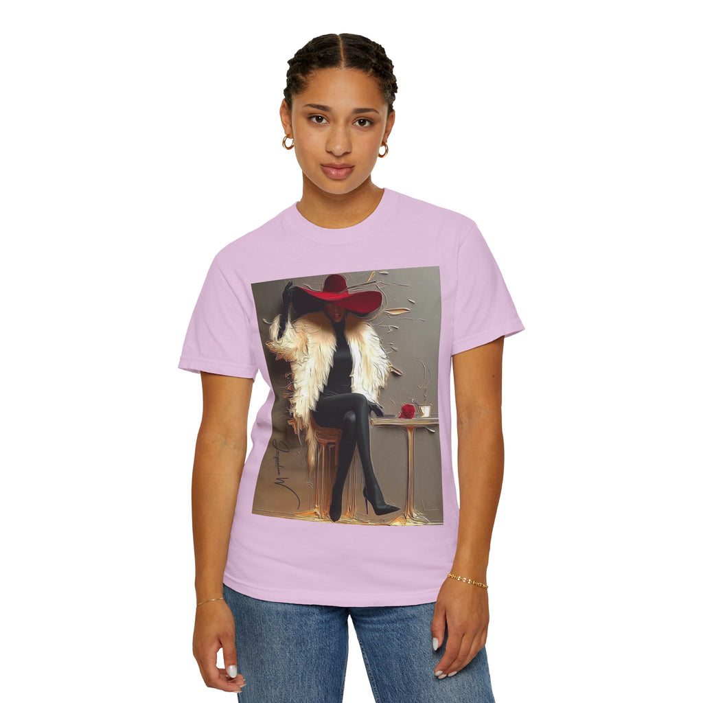 Vintage Glam Femme T-Shirt — Red Hat, Fur & Stiletto Art Tee