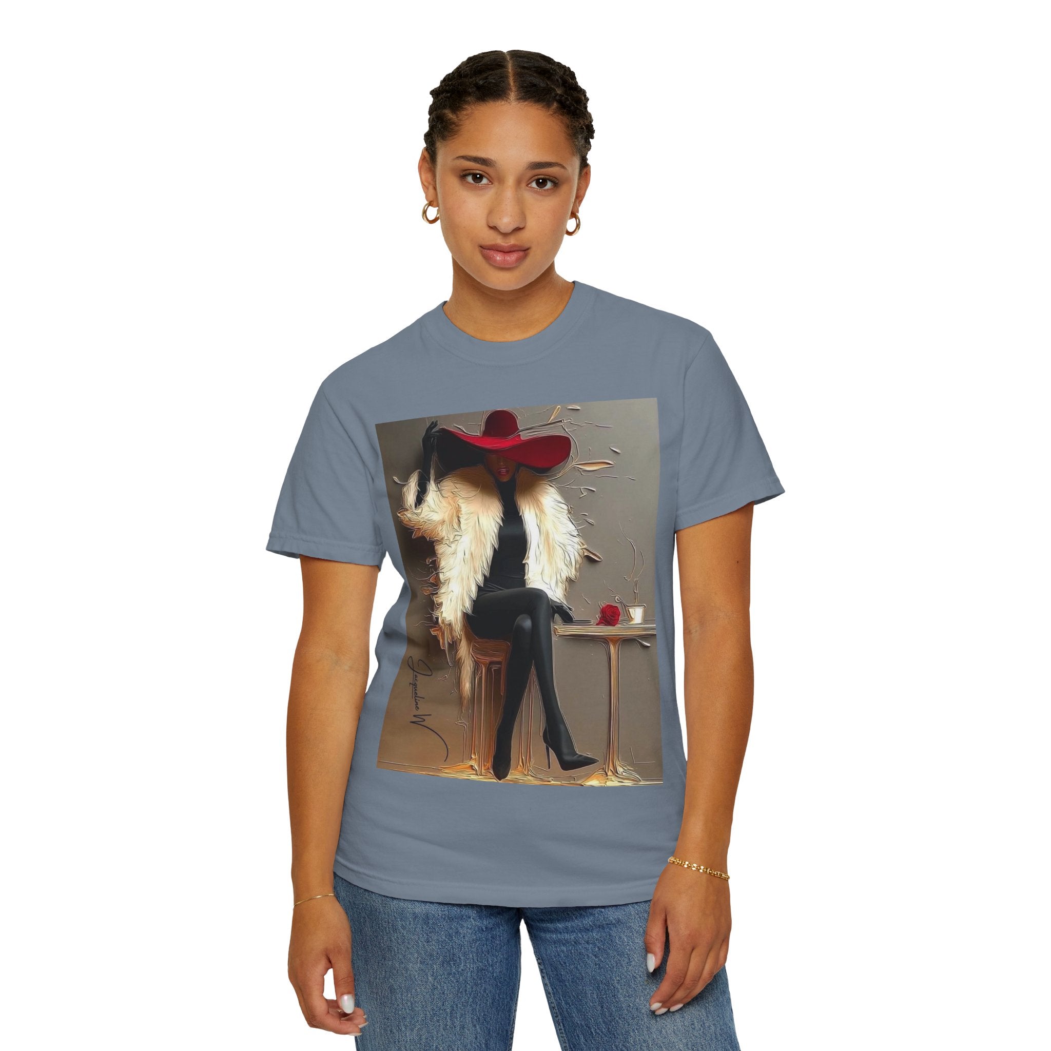 Vintage Glam Femme T-Shirt — Red Hat, Fur & Stiletto Art Tee