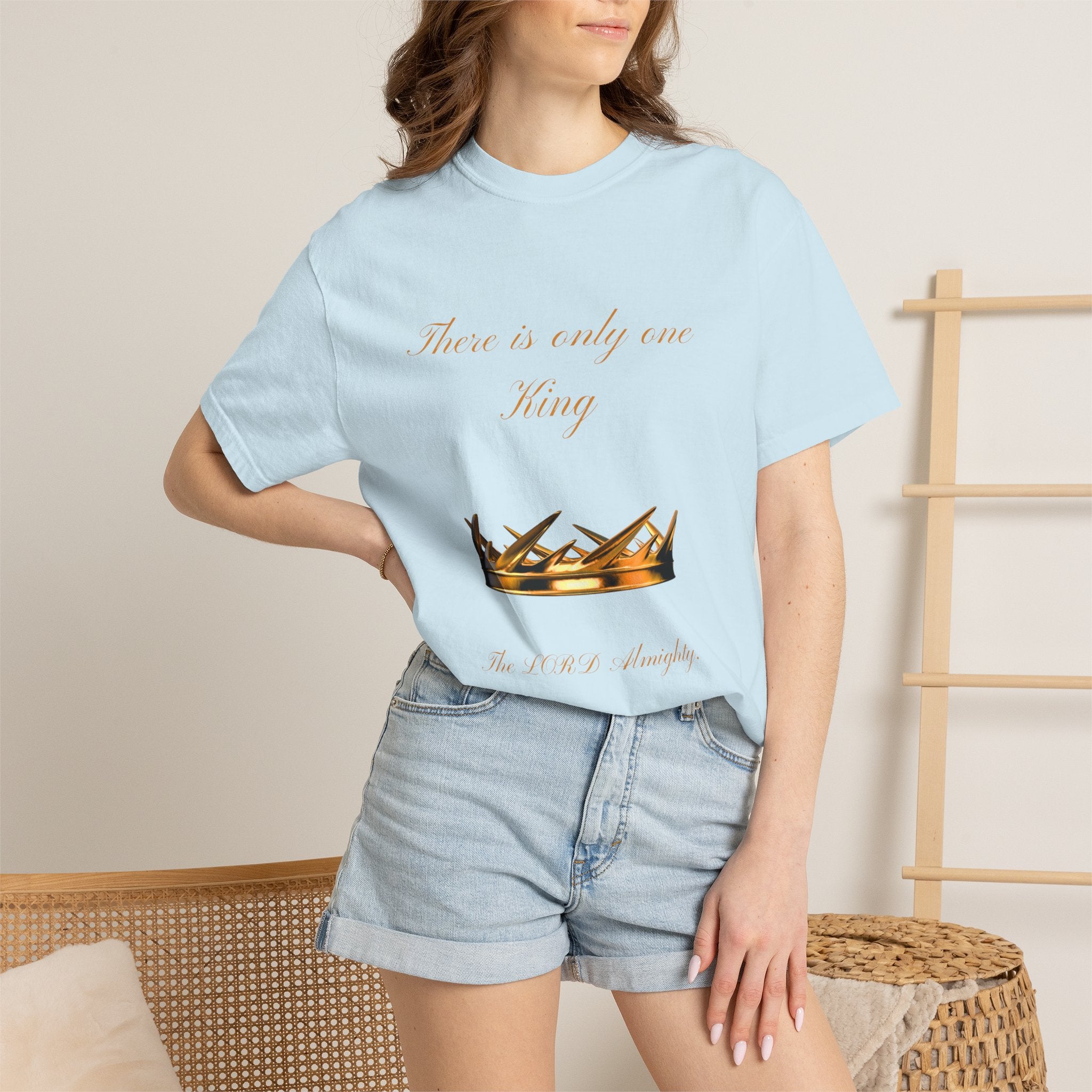 King Crown Graphic T-Shirt — "There is only one King" Casual Streetwear
