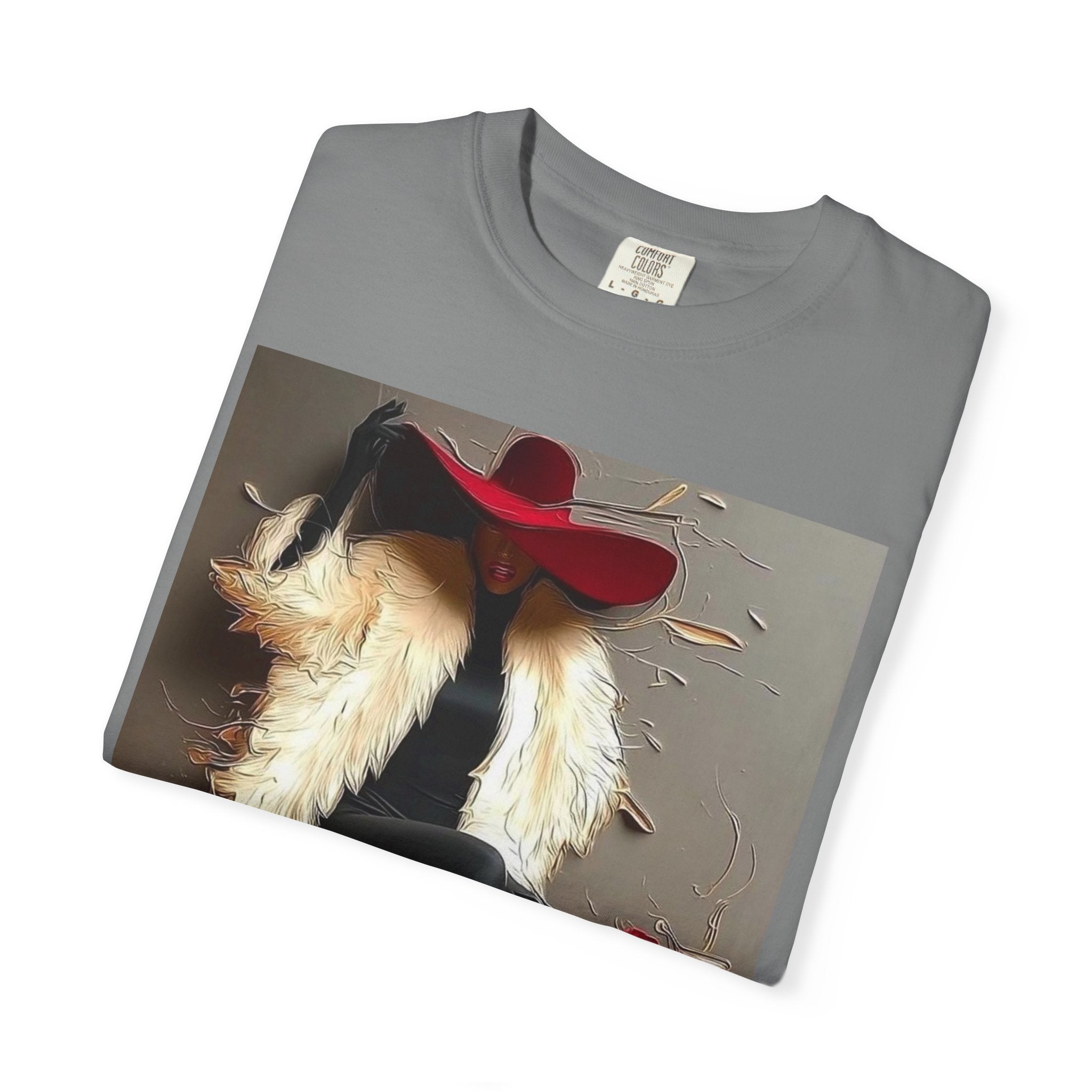 Vintage Glam Femme T-Shirt — Red Hat, Fur & Stiletto Art Tee
