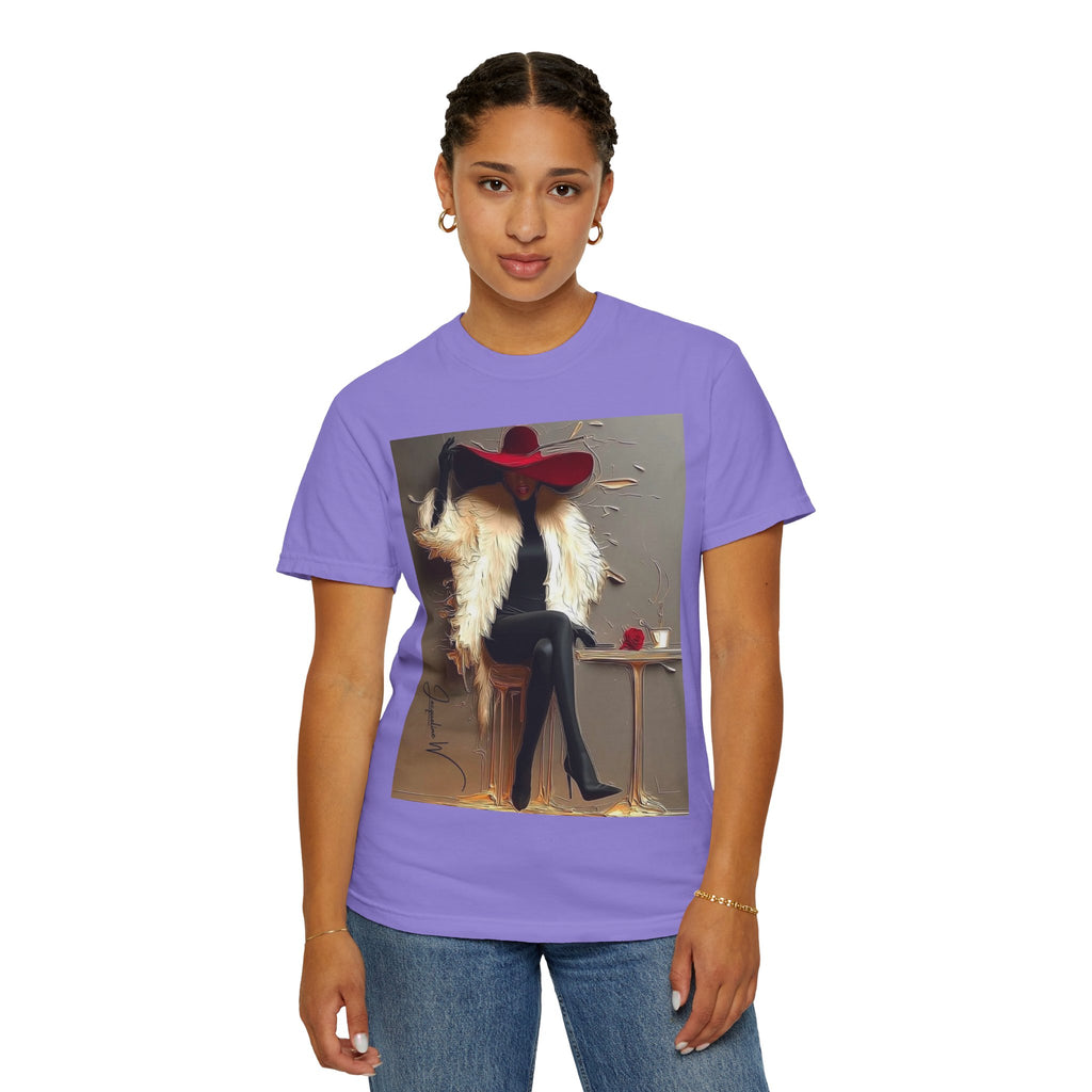 Vintage Glam Femme T-Shirt — Red Hat, Fur & Stiletto Art Tee